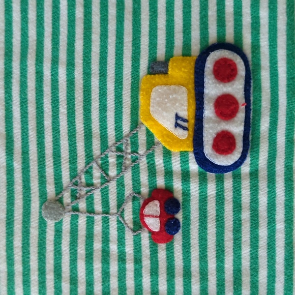 EUC CUTE Luigi Kids Crane With Car little boy t-shirt 5T - Picture 2 of 8
